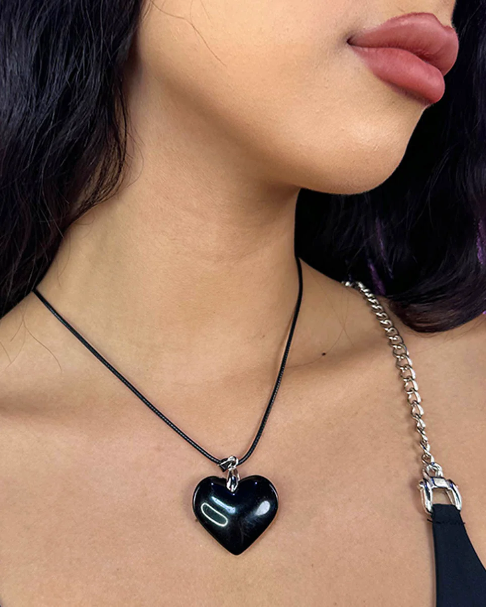 3D Heart Pendant Necklace - Image 2