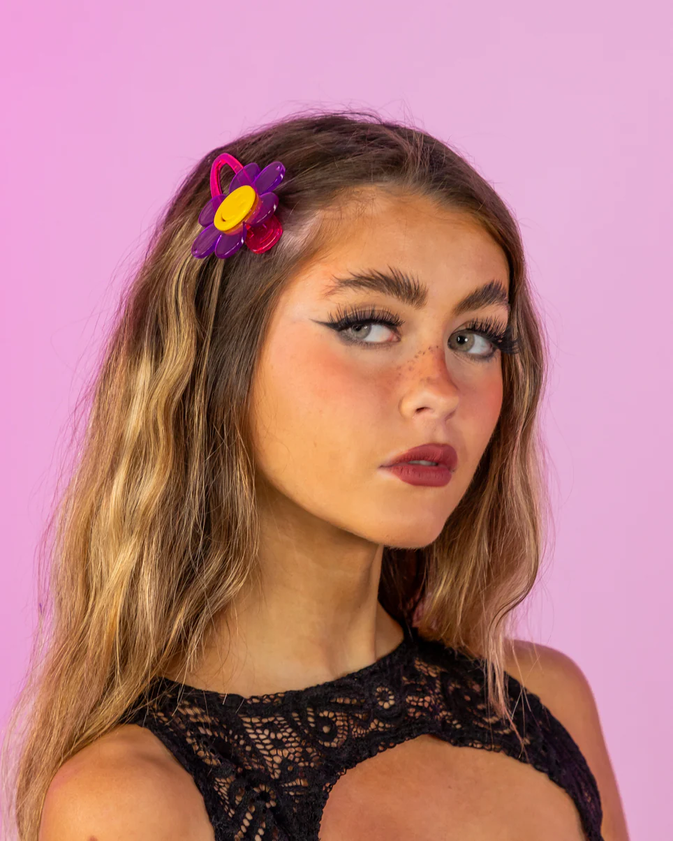 Happy Flower Hair Clip - Image 4