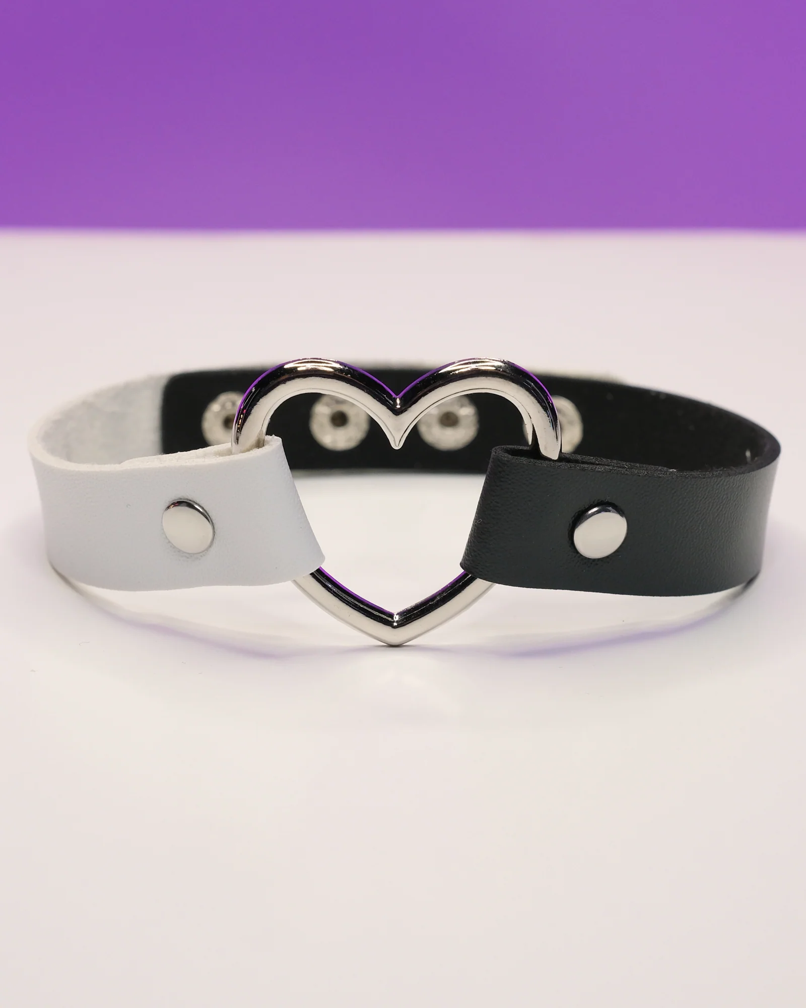 Heart Matte Choker - Image 6
