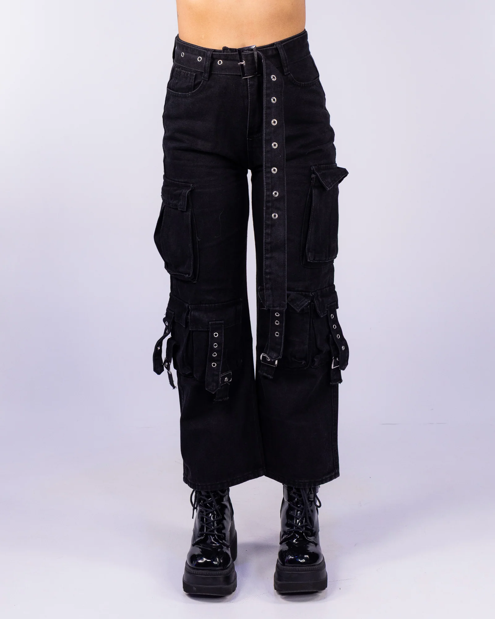 Last Chance Women's Black Cargo Pants - Image 3