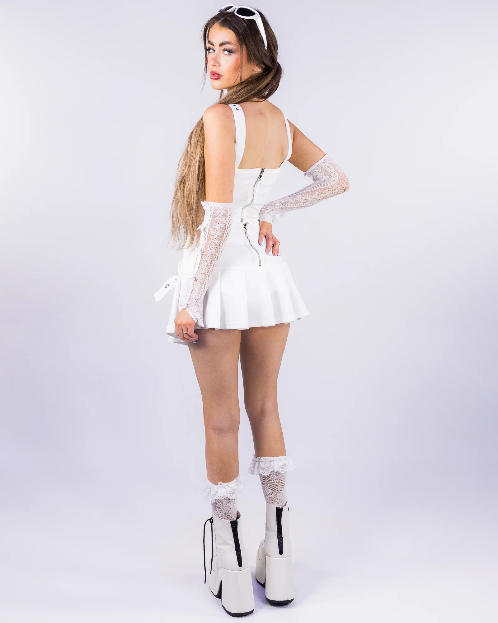 Luxe Class Women's 2pc White Skort Set - Image 6