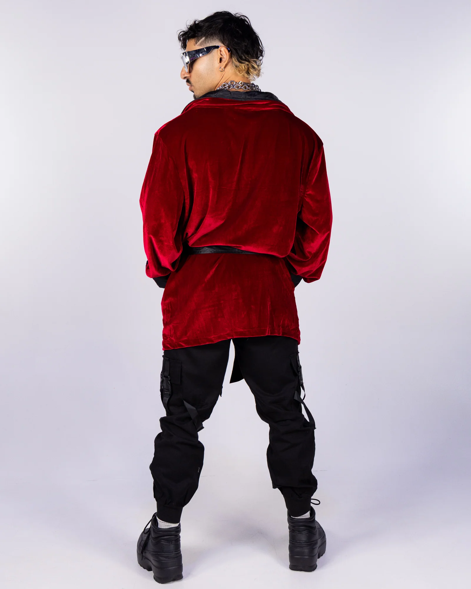 Mansion Bachelor Men's 3pc Burgundy Costume - Image 4