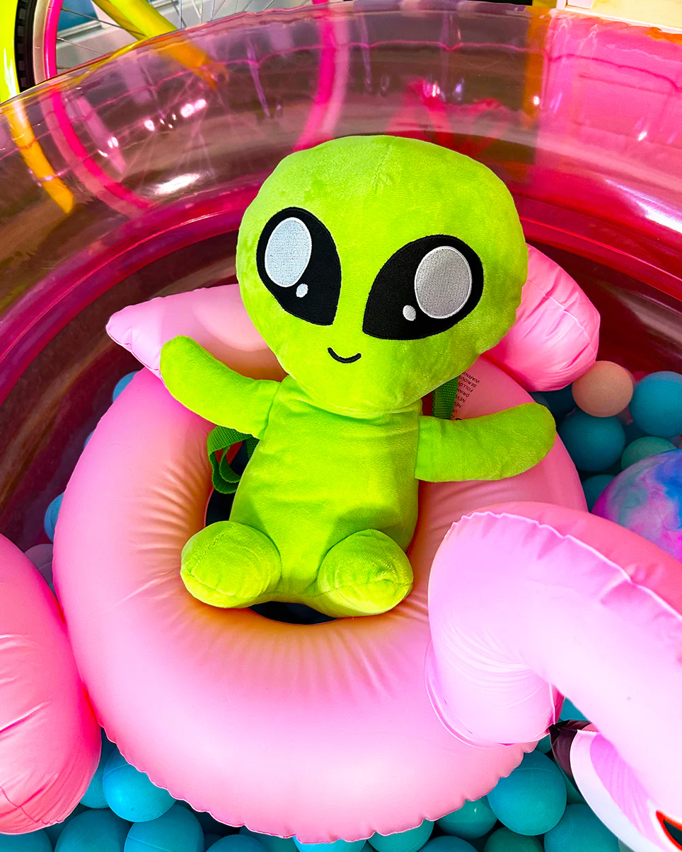 Space Buddy Alien Backpack - Image 6