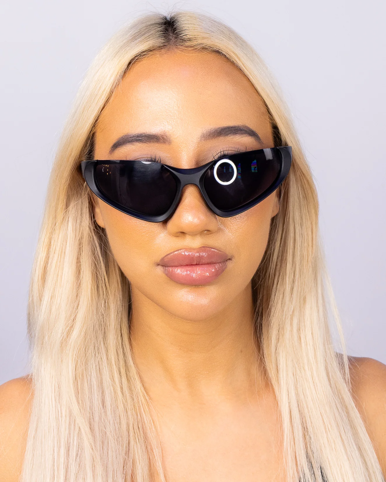Territorial Unisex Sunglasses - Image 3