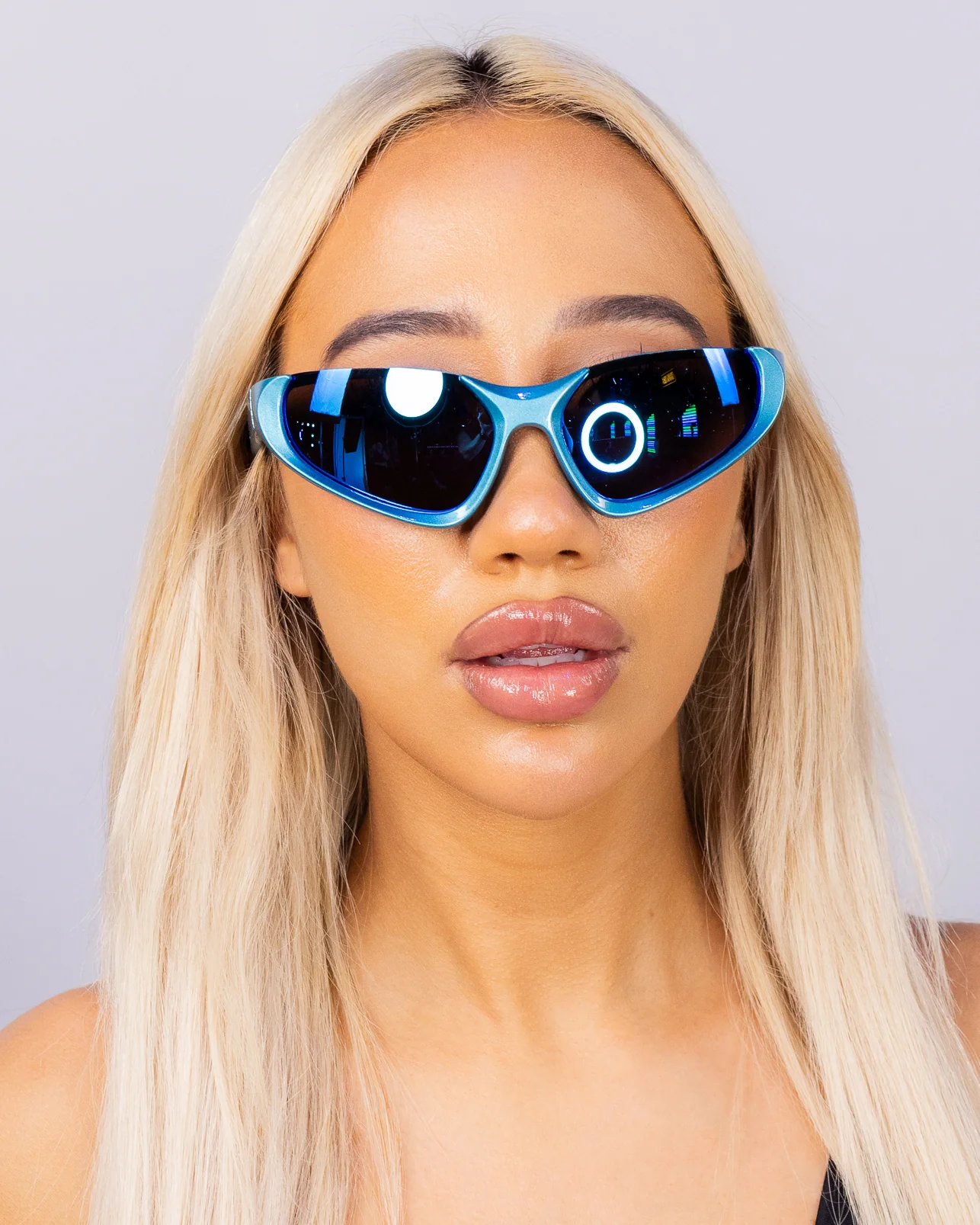 Territorial Unisex Sunglasses - Image 5